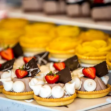 Hotel Julian Club 4*