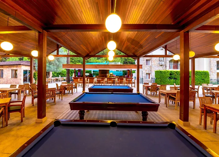 Hotel Julian Club 4*