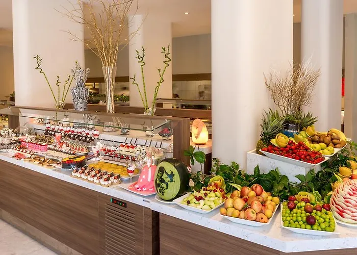 Hotel Julian Club 4*