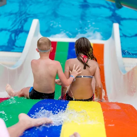 Hotell Julian Club