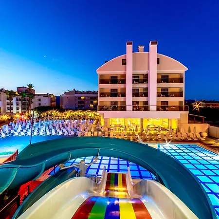 Hotell Julian Club 4*