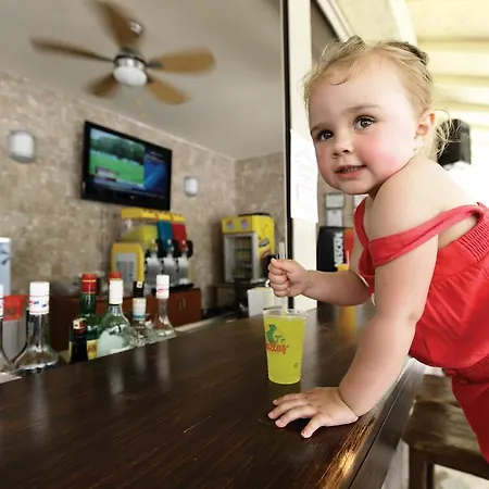 Julian Club ホテル 4*