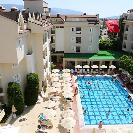 Julian Club Ξενοδοχείο Μαρμαρίς