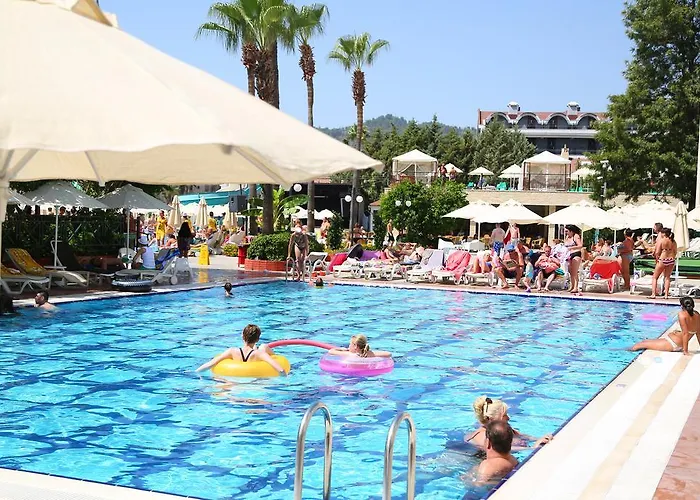 Julian Club Ξενοδοχείο Μαρμαρίς